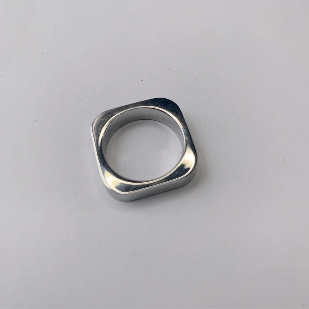 KAMSMAK Circle Meet Square RING - Picture 7 of 10